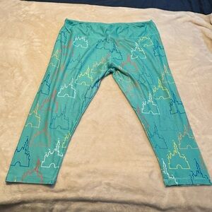 Disney World Teal castle capri athletic leggings